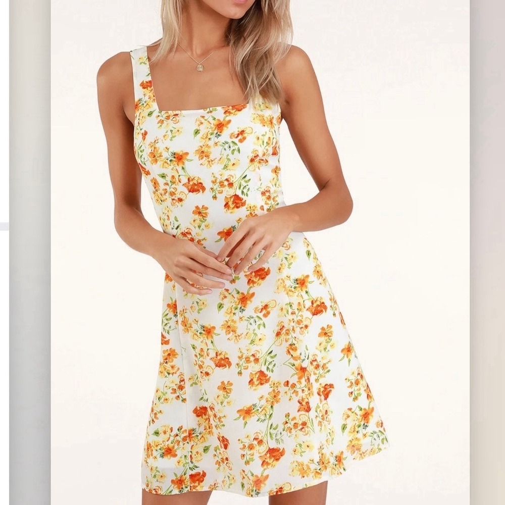 NWT Lulus Yellow Day Date Floral Sleeveless Tie Back Mini Dress Size LARGE